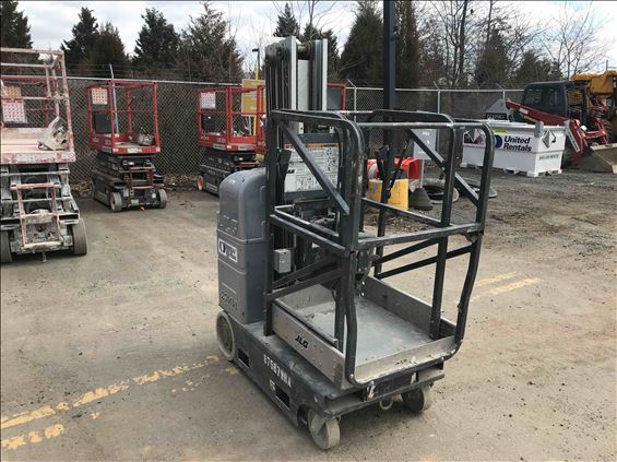 2011 JLG 20MVL-EXT Vertical Lift