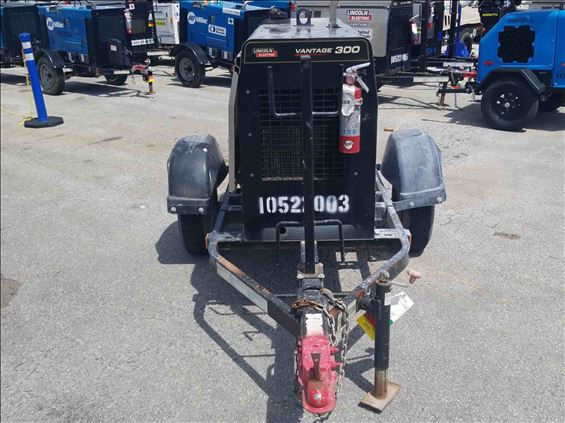 2016 Lincoln Electric Vantage 300 Welder