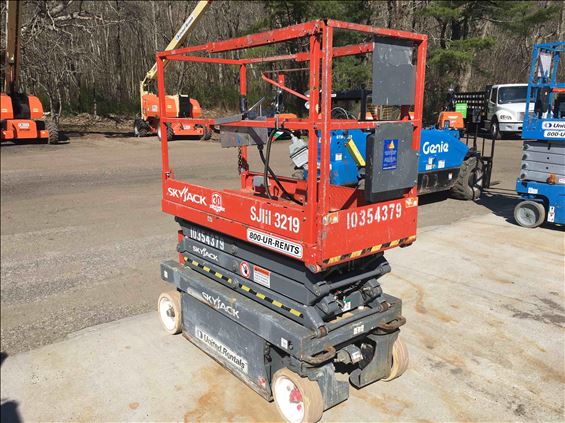 2015 Skyjack SJIII3219 Scissor Lift