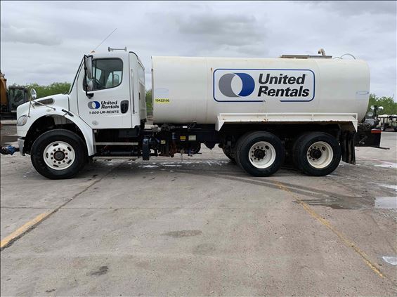2015 Freightliner M2 106 WATER Water Truck