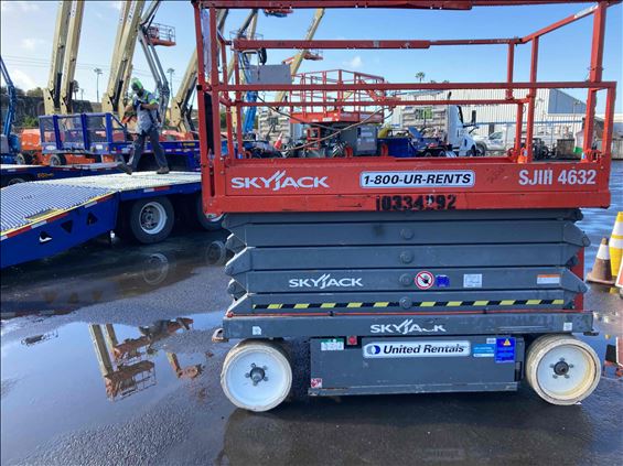 2015 Skyjack SJIII4632 Scissor Lift