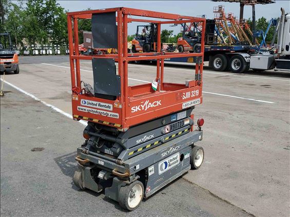 2015 Skyjack SJIII3219 Scissor Lift