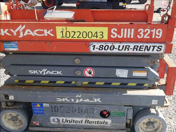 2014 Skyjack SJIII3219 Scissor Lift