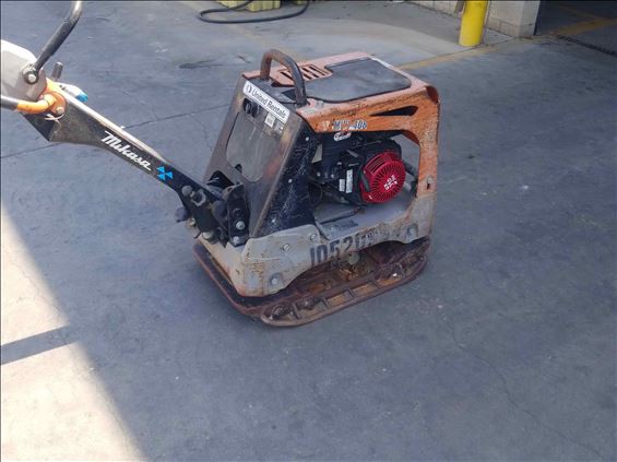 2016 Multiquip MVH408GH Plate Compactor