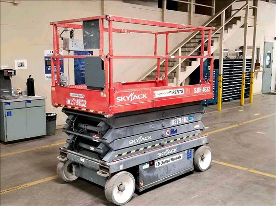 2014 Skyjack SJIII4632 Scissor Lift