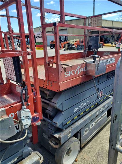 2015 Skyjack SJIII4632 Scissor Lift