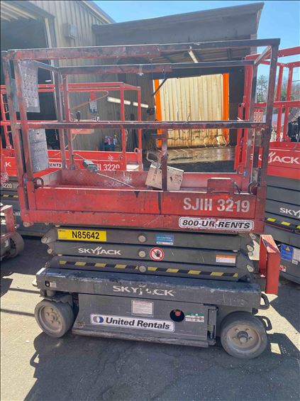 2014 Skyjack SJIII3219 Scissor Lift