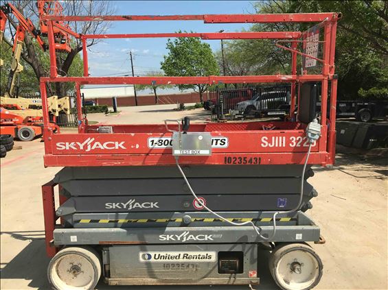 2014 Skyjack SJIII3226 Scissor Lift