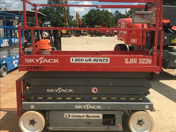 2014 Skyjack SJIII3226 Scissor Lift