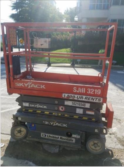 2014 Skyjack SJIII3219 Scissor Lift