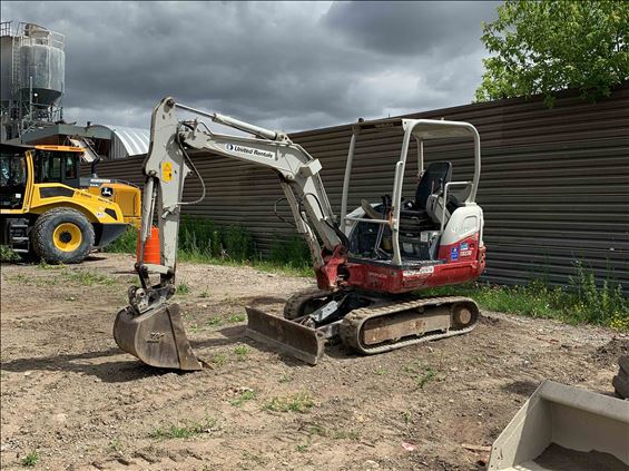 2015 Takeuchi TB230 Mini-Excavator