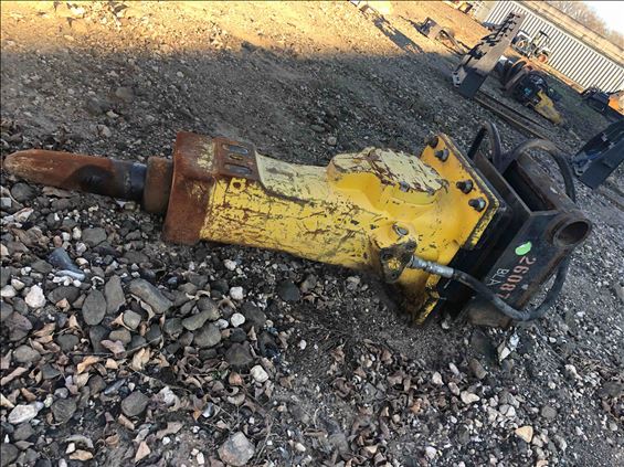 2015 Atlas Copco SB 452 Attachment