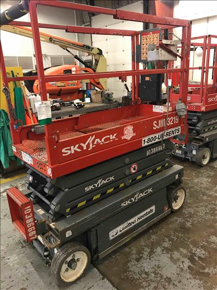 2015 Skyjack SJIII3219 Scissor Lift