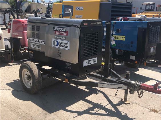 2016 Lincoln Electric Vantage 300 Welder