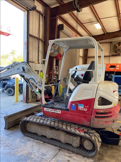 2015 Takeuchi TB240 Mini-Excavator
