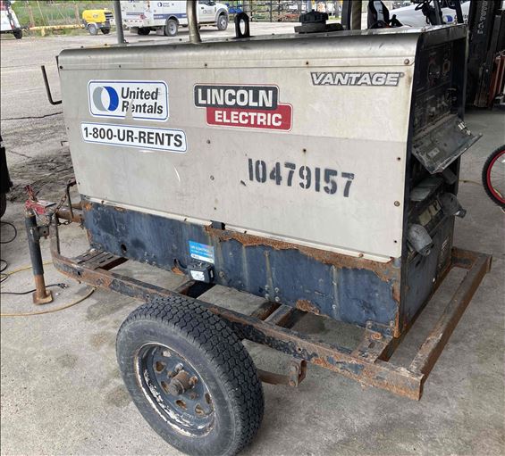 2016 Lincoln Electric Vantage 300 Welder