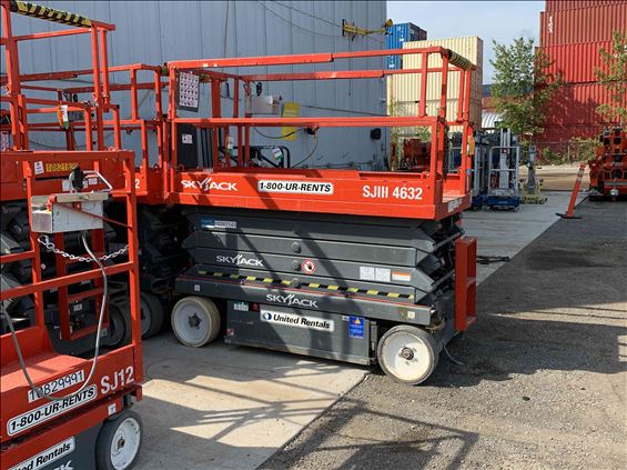2014 Skyjack SJIII4632 Scissor Lift