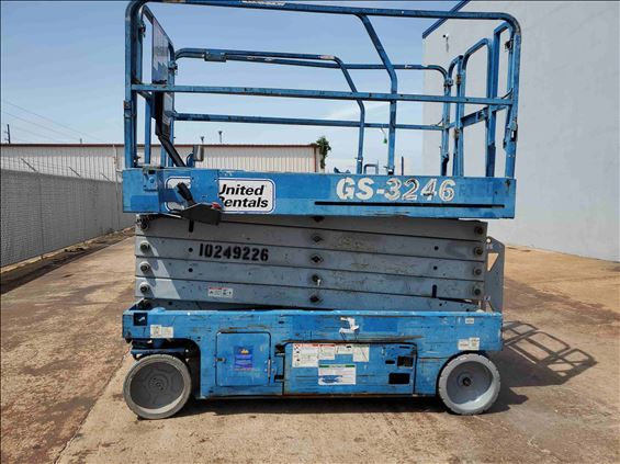 2014 Genie GS-3246 Scissor Lift