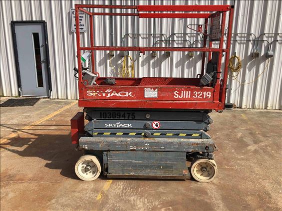 2014 Skyjack SJIII3219 Scissor Lift
