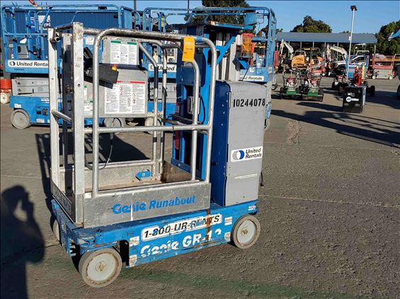 2014 Genie GR-12 Scissor Lift