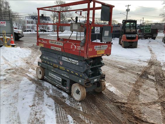 2012 Skyjack SJIII3226 Scissor Lift