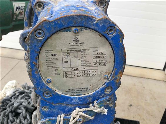 2012 JD NEUHAUS PROFI 10T Hoist