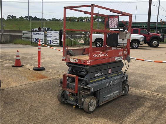 2014 Skyjack SJIII3219 Scissor Lift