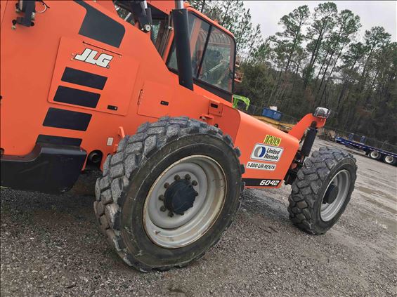 2018 SKYTRAK 6042 Forklift
