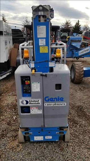 2013 Genie GR-20 Vertical Lift