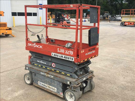 2014 Skyjack SJIII3219 Scissor Lift