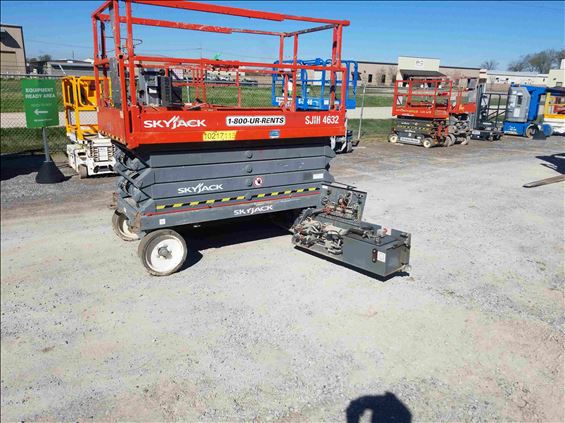 2014 Skyjack SJIII4632 Scissor Lift