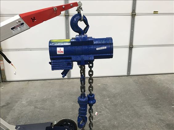 2011 JD NEUHAUS 3-6 TI PROFI Hoist