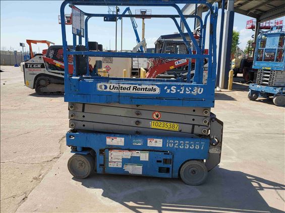 2014 Genie GS-1930 Scissor Lift