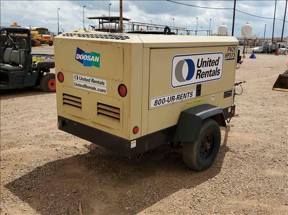 2018 Doosan P425/HP375WCUT4 Air Compressor