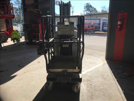 2012 JLG 20MVL Scissor Lift