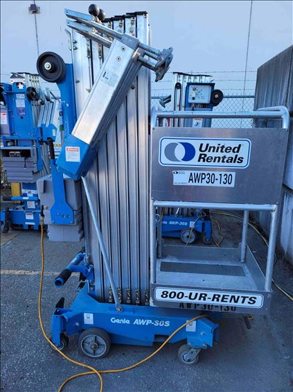 2016 Genie AWP-30SDC Pusharound Lift