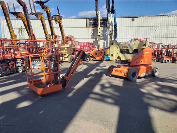 2012 JLG E400AJPN Boom Lift