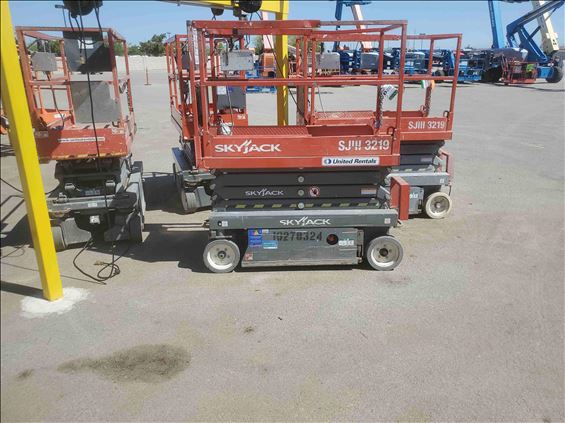 2014 Skyjack SJIII3219 Scissor Lift