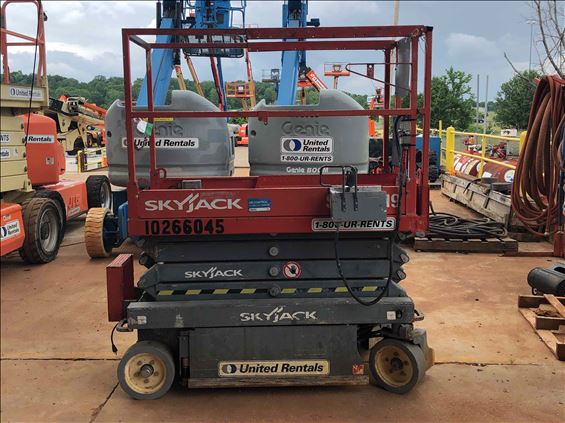 2014 Skyjack SJIII3219 Scissor Lift