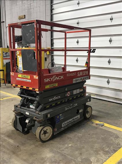 2015 Skyjack SJIII3219 Scissor Lift