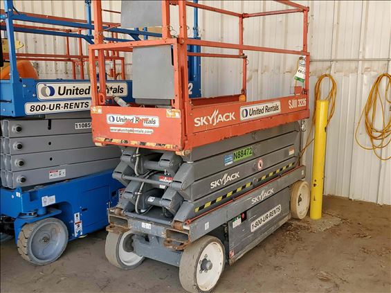 2014 Skyjack SJIII3226 Scissor Lift