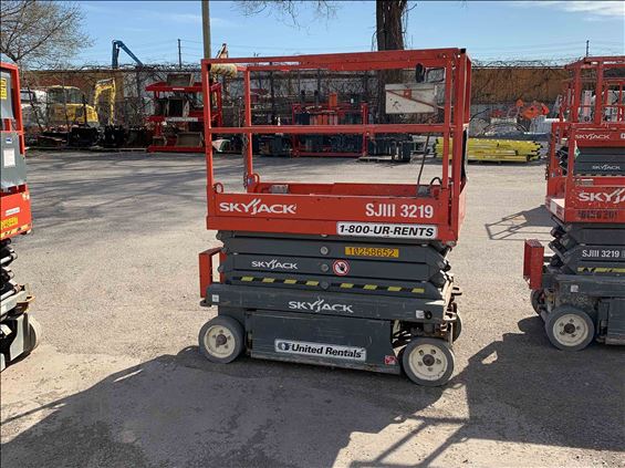 2014 Skyjack SJIII3219 Scissor Lift
