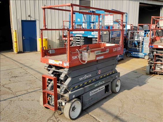 2014 Skyjack SJIII3226 Scissor Lift