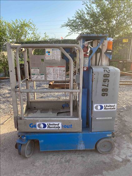 2014 Genie GR-12 Scissor Lift