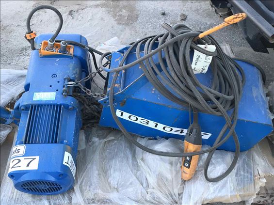 2014 HARRINGTON NER 2050L Hoist