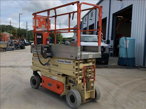 2014 JLG 2630ES Scissor Lift