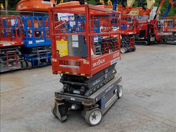 2014 Skyjack SJIII3219 Scissor Lift