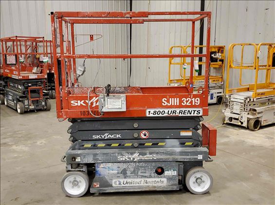 2015 Skyjack SJIII3219 Scissor Lift