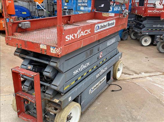 2014 Skyjack SJIII3226 Scissor Lift