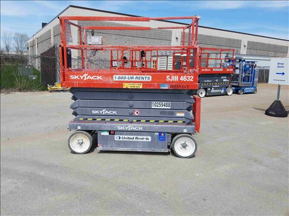 2014 Skyjack SJIII4632 Scissor Lift